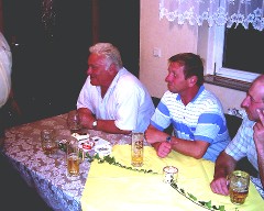 Links: Präsident Werner Siepmann